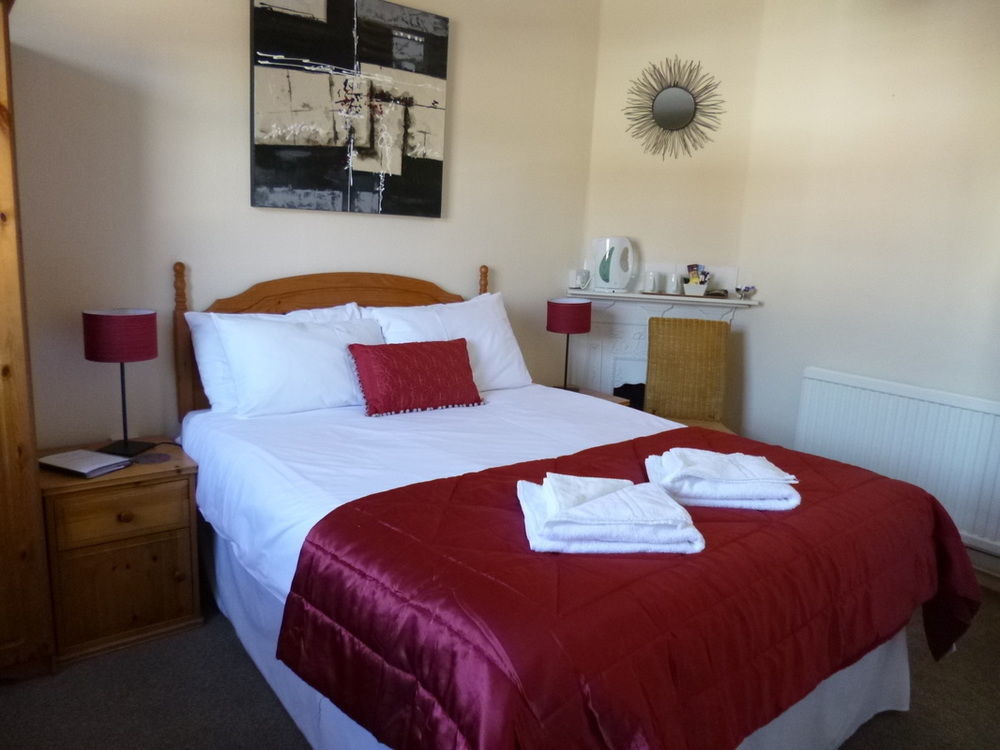 Beamsley Lodge B&B イーストボーン エクステリア 写真
