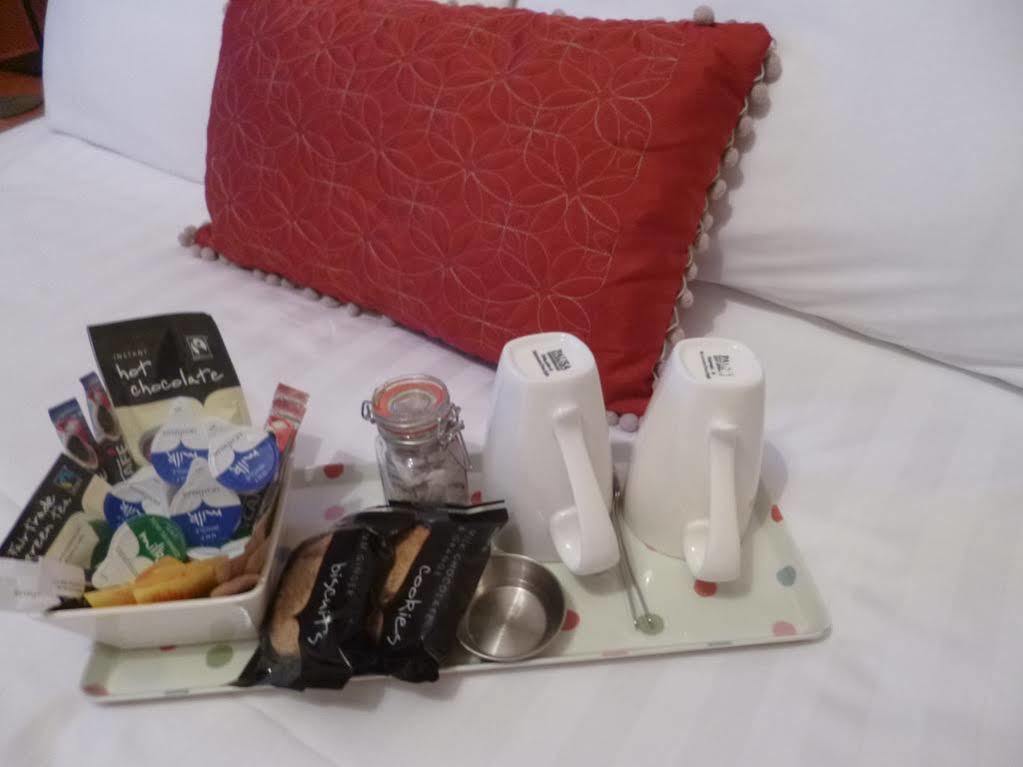 Beamsley Lodge B&B イーストボーン エクステリア 写真