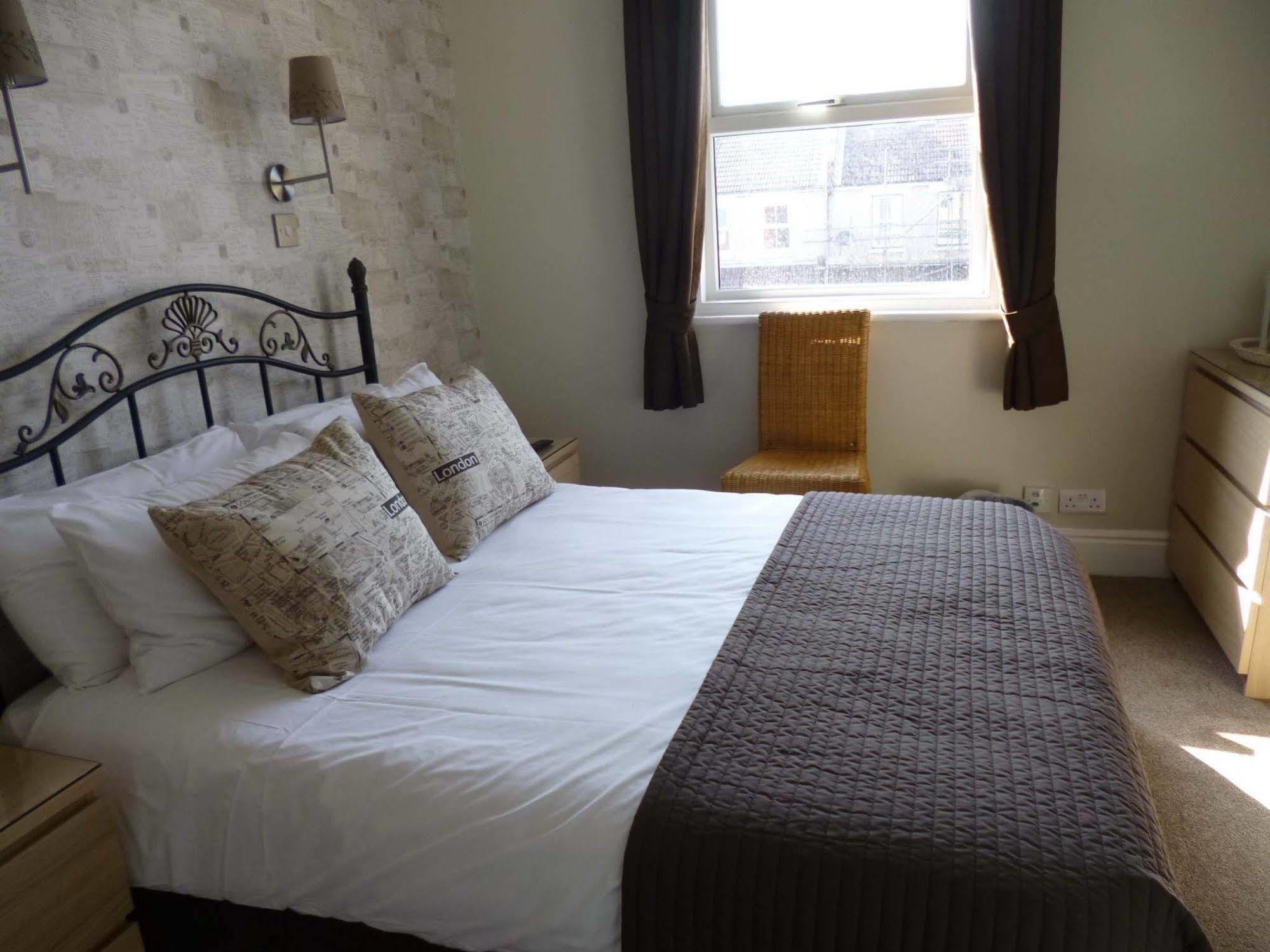 Beamsley Lodge B&B イーストボーン エクステリア 写真