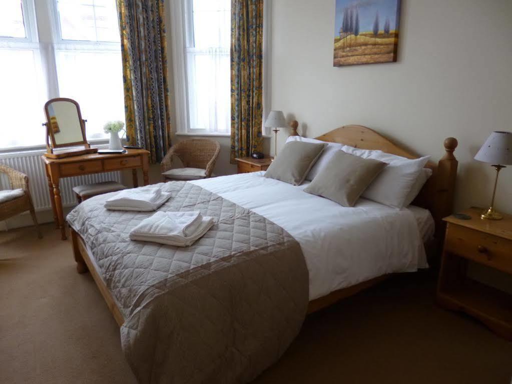 Beamsley Lodge B&B イーストボーン エクステリア 写真