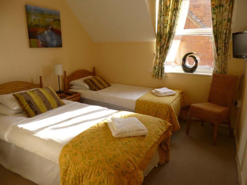 Beamsley Lodge B&B イーストボーン エクステリア 写真